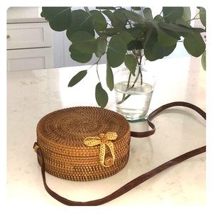 Basket weave handbag